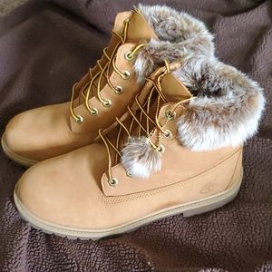 Womans Primaloft Timberland boots size 6.5
